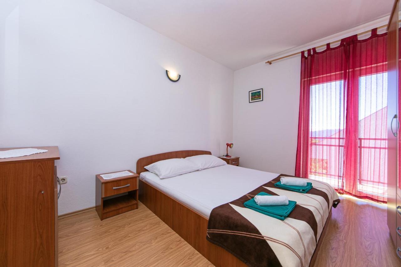 Apartments With A Parking Space Gradac, Makarska - 14708 Экстерьер фото