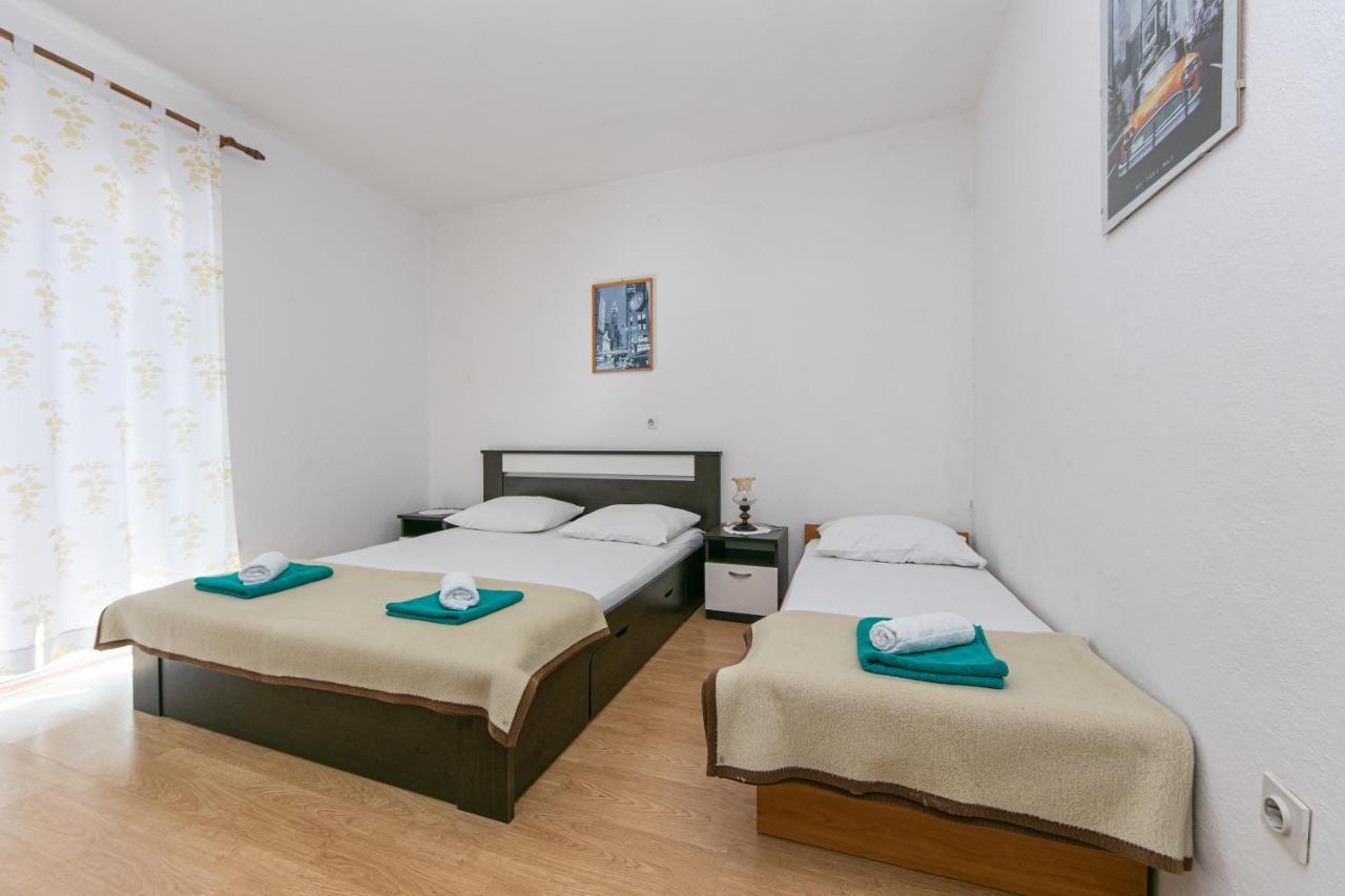 Apartments With A Parking Space Gradac, Makarska - 14708 Экстерьер фото