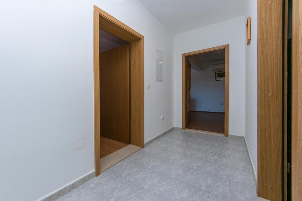 Apartments With A Parking Space Gradac, Makarska - 14708 Экстерьер фото