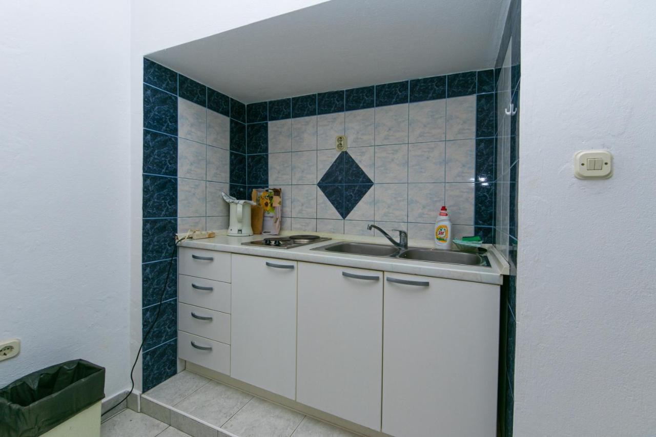 Apartments With A Parking Space Gradac, Makarska - 14708 Экстерьер фото